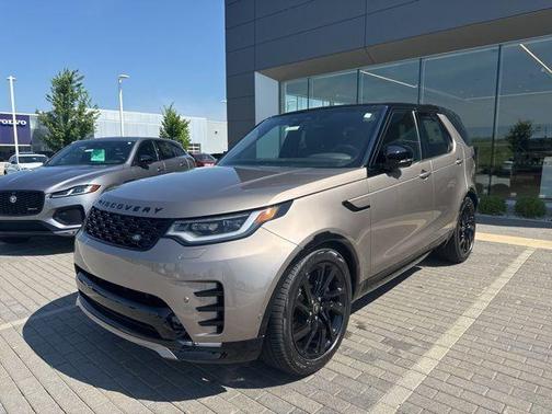 2025 Land Rover Discovery P360 Dynamic SE