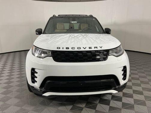 2025 Land Rover Discovery P360 Dynamic SE