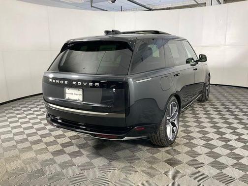 Carpathian Grey 2026 Land Rover Range Rover P530 SE 7 Seat