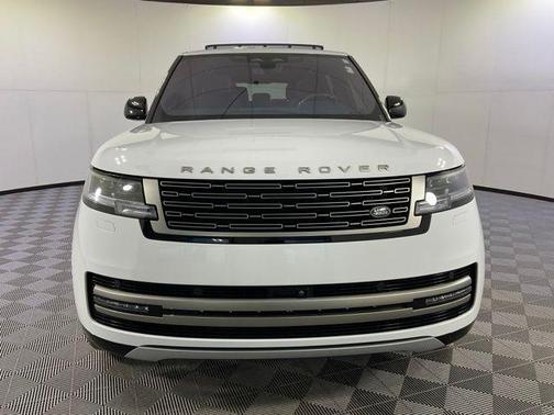 2023 Land Rover Range Rover P530 SE