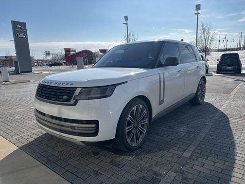 2023 Land Rover Range Rover P530 SE