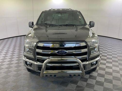 Magnetic Metallic 2016 Ford F-150 XLT