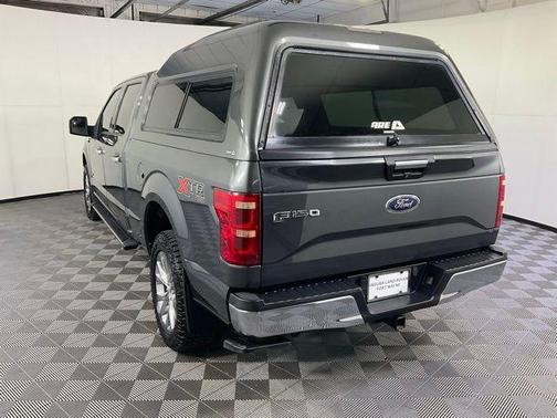 Magnetic Metallic 2016 Ford F-150 XLT