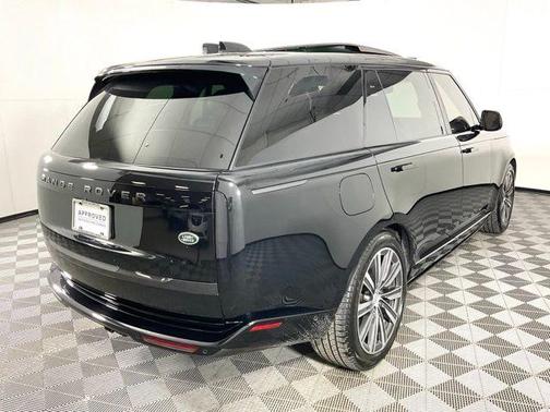 2023 Land Rover Range Rover P530 SE