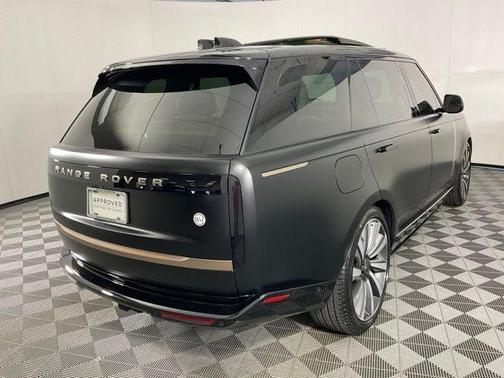 2023 Land Rover Range Rover SV