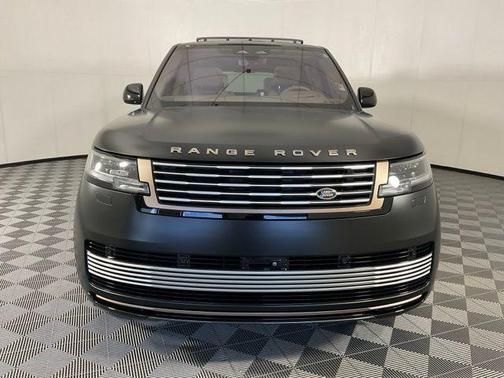 2023 Land Rover Range Rover SV
