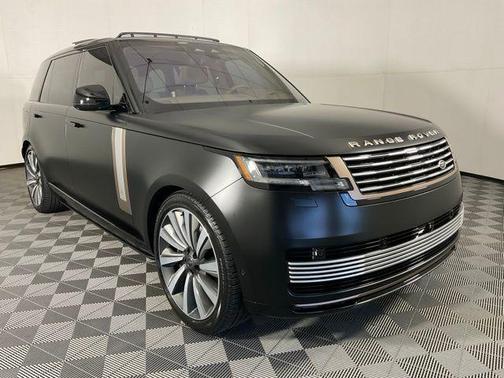 2023 Land Rover Range Rover SV