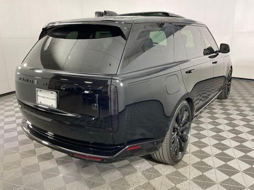 Narvik Black 2026 Land Rover Range Rover P615 SV Black