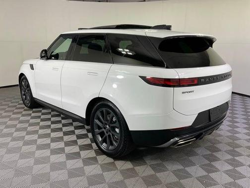 2024 Land Rover Range Rover Sport SE