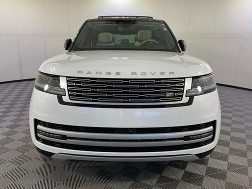 Ostuni Pearl White 2024 Land Rover Range Rover P530 AUTOBIOGRAPHY