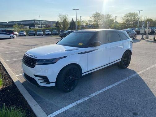 Fuji White 2025 Land Rover Range Rover Velar P400 Dynamic SE