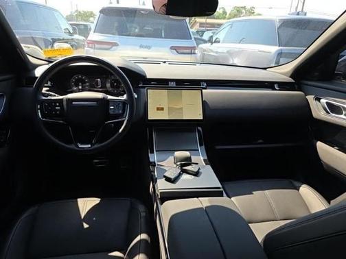 Fuji White 2025 Land Rover Range Rover Velar P400 Dynamic SE