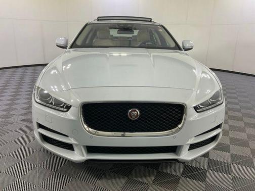 2018 Jaguar XE 25t Prestige