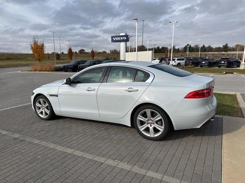 2018 Jaguar XE 25t Prestige