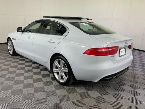 2018 Jaguar XE 25t Prestige