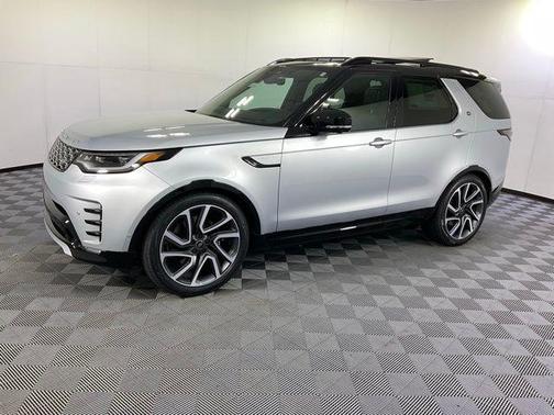 2024 Land Rover Discovery P360 Metropolitan Edition