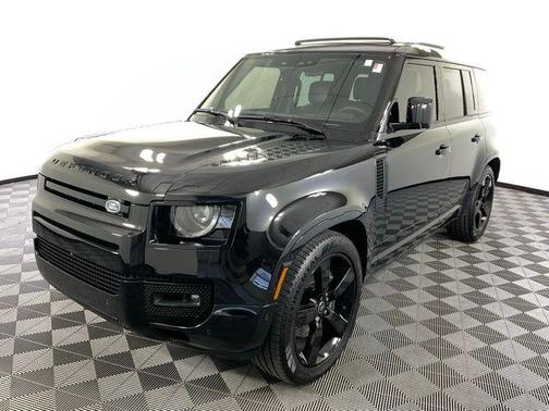2025 Land Rover Defender P500 X-Dynamic SE