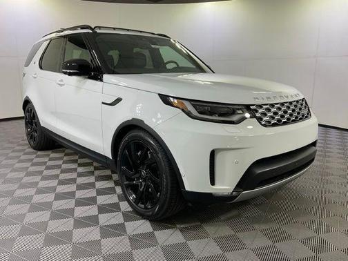 2025 Land Rover Discovery P300 S