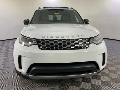 2025 Land Rover Discovery P300 S
