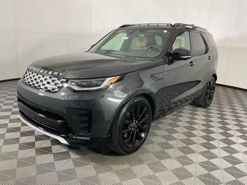 2026 Land Rover Discovery Tempest Edition