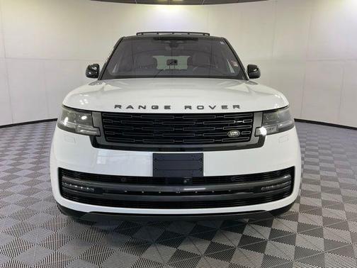 2023 Land Rover Range Rover P530 SE