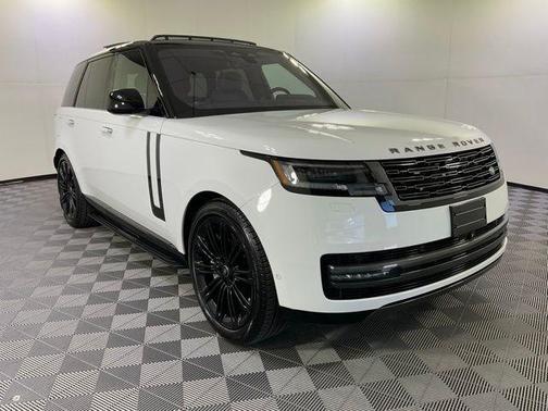 2023 Land Rover Range Rover P530 SE