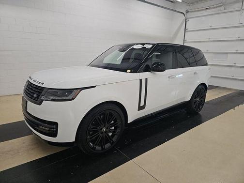 2023 Land Rover Range Rover P530 SE