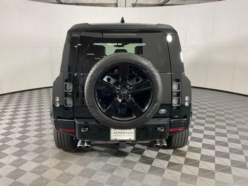 2022 Land Rover Defender 