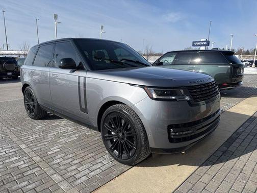 2024 Land Rover Range Rover P530 SE