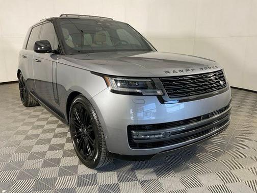 2024 Land Rover Range Rover P530 SE
