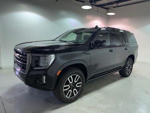 Onyx Black 2024 GMC Yukon AT4