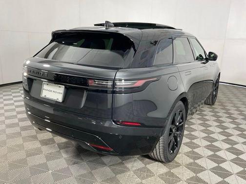 2026 Land Rover Range Rover Velar P250 Dynamic SE