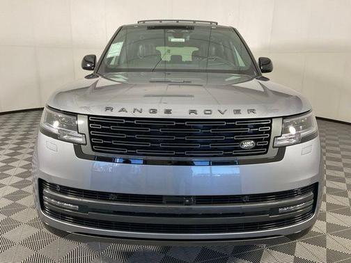Eiger Grey 2026 Land Rover Range Rover P400 SE 7 Seat