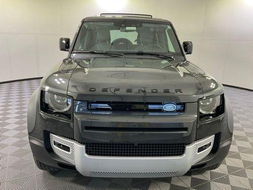 2025 Land Rover Defender P400 S