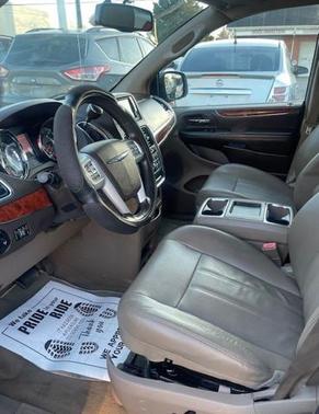 2014 Chrysler Town & Country Touring