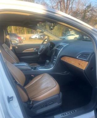 2011 Lincoln MKX Base