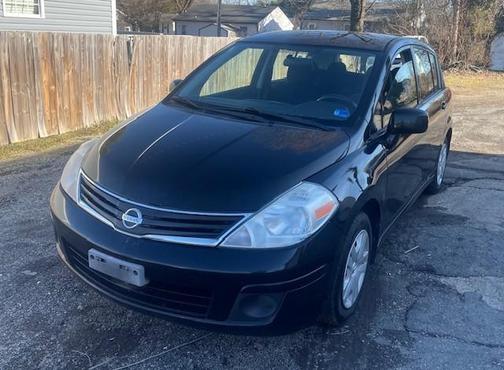 2010 Nissan Versa 1.8 S