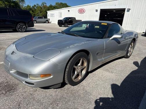 Quicksilver Metallic 2002 Chevrolet Corvette Base