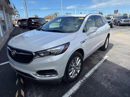 2021 Buick Enclave Essence