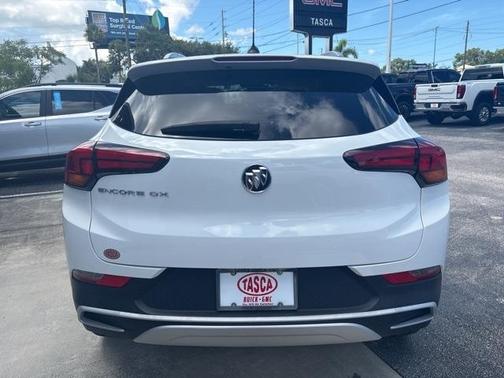2022 Buick Encore GX Select