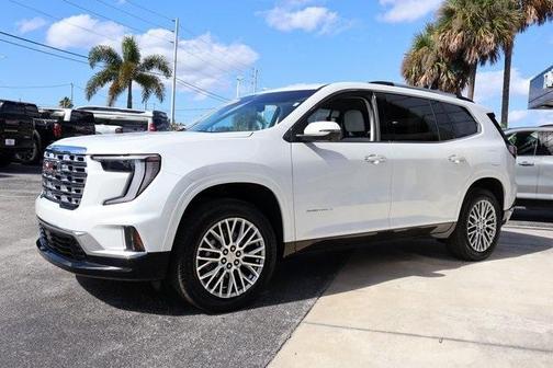 2025 GMC Acadia Denali