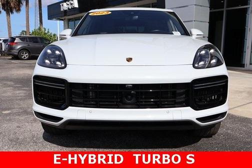 2023 Porsche Cayenne Turbo S