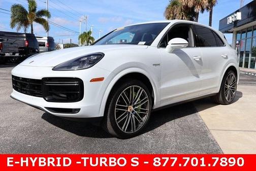 2023 Porsche Cayenne Turbo S