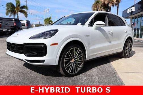 2023 Porsche Cayenne Turbo S