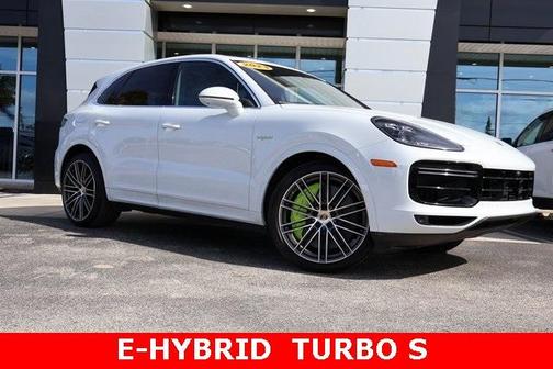 2023 Porsche Cayenne Turbo S
