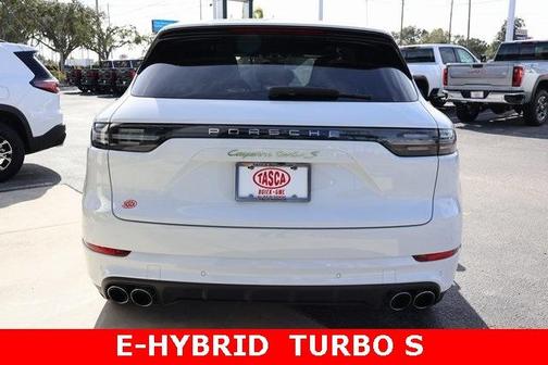 2023 Porsche Cayenne Turbo S