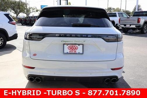 2023 Porsche Cayenne Turbo S
