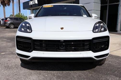 2023 Porsche Cayenne Turbo S