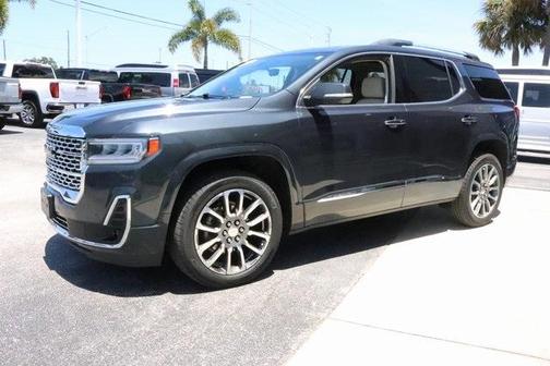 2022 GMC Acadia Denali