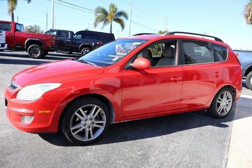 2010 Hyundai Elantra Touring SE